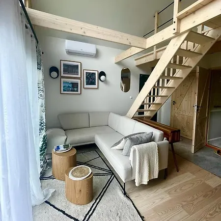 Antracytowe W Gorach Sowich Holiday home *