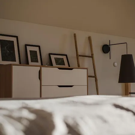 Antracytowe W Gorach Sowich Nyaraló